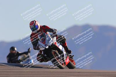 media/Nov-06-2023-Moto Forza (Mon) [[ce023d0744]]/3-Intermediate Group/Session 5 (Turn 9)/